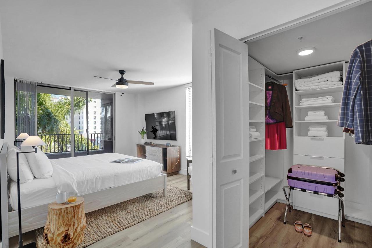 Dharma Home Suites Coral Gables At Gables Grand Plaza ميامي المظهر الخارجي الصورة