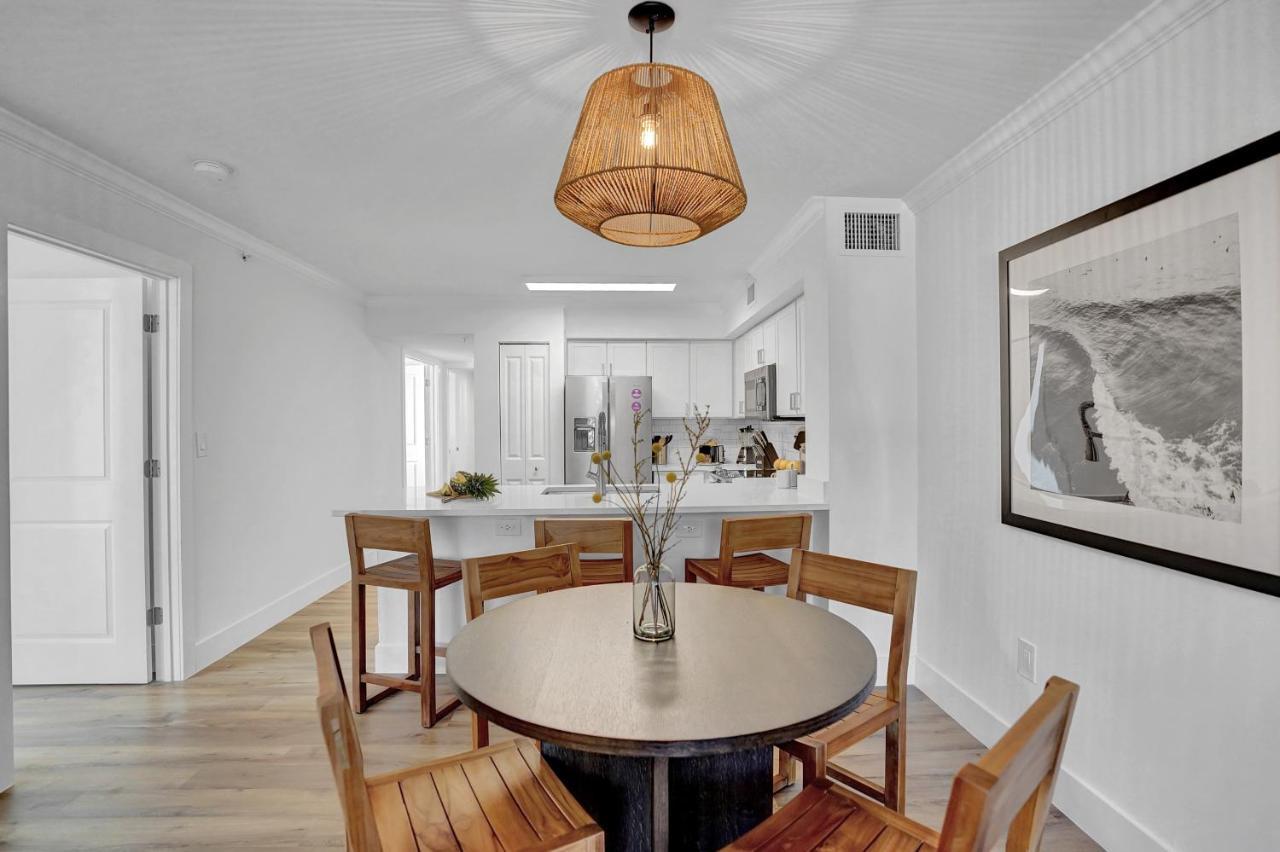 Dharma Home Suites Coral Gables At Gables Grand Plaza ميامي المظهر الخارجي الصورة
